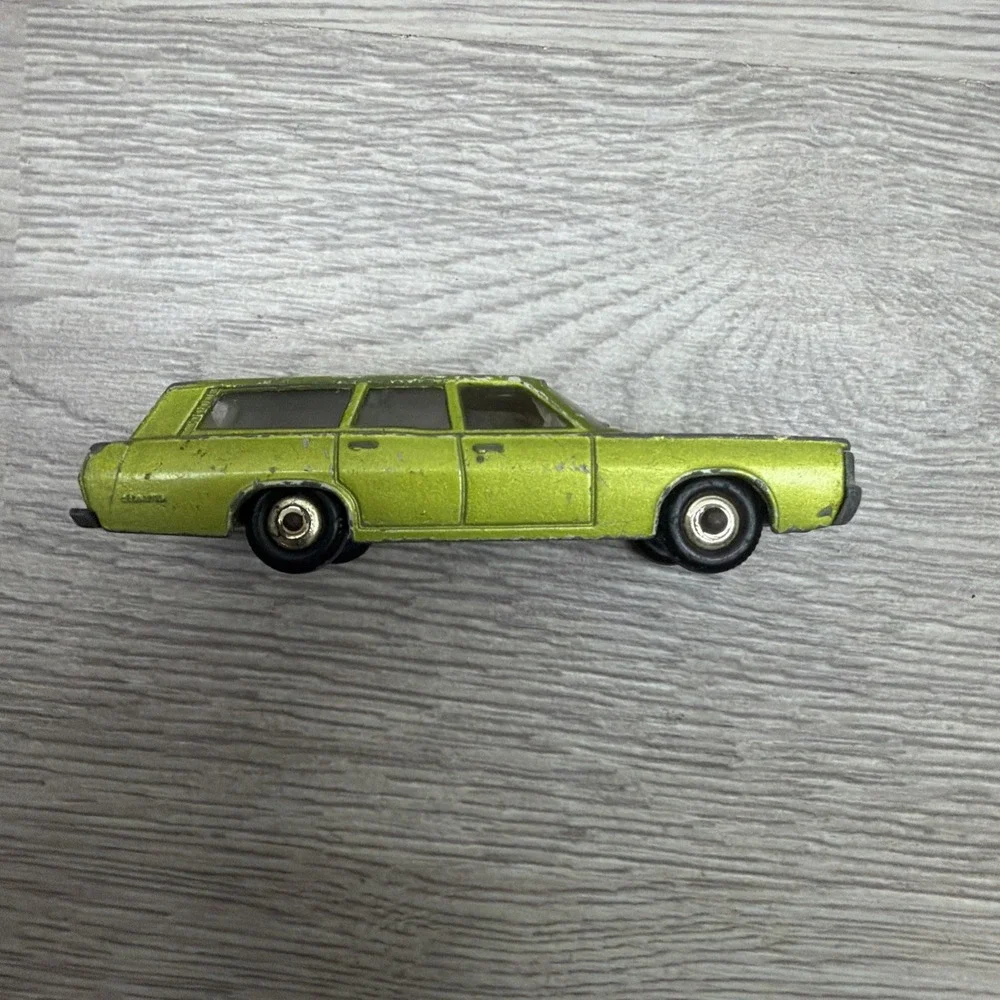 Lesney Matchbox #64 MG 1100 & #55 Or #73 Mercury Die Cast Vintage Cars Ft. Dogs